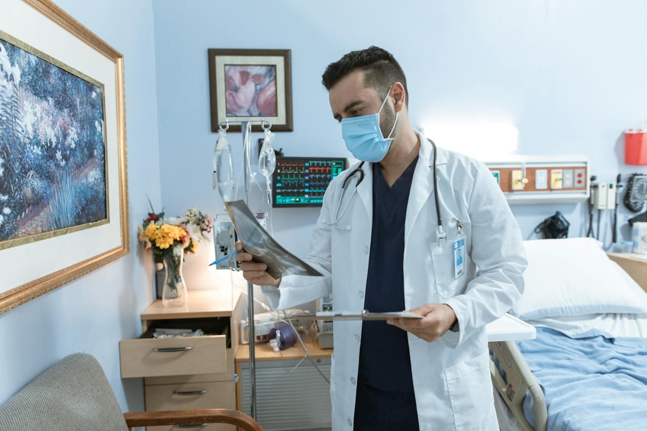 How to Arrange a Doctor Home Visit Dubai for Your Staff