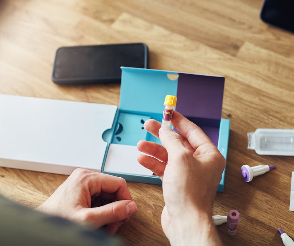 How Does a Blood Test at Home Work?