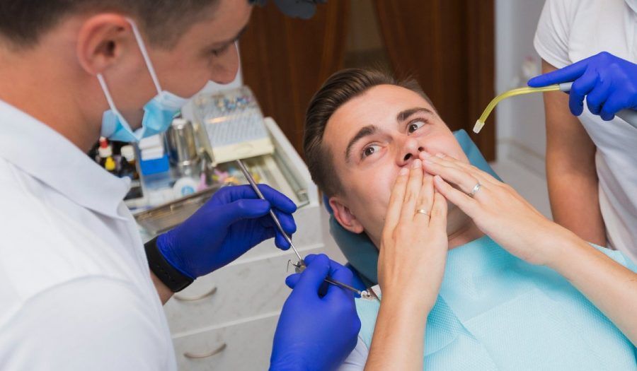How to Help Your Teen Recover From Wisdom Tooth Extraction